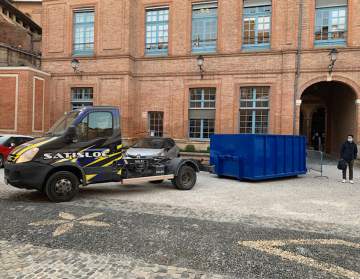 Location de Bennes à Toulouse : Votre Solution pour le Transport de Déchets